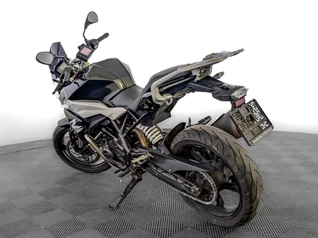 2021 BMW G 310 R, чёрный, 419000 рублей, вид 4
