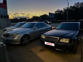 1993 Mercedes-Benz C-Класс 220 I (W202), чёрный, 100000 рублей, вид 4