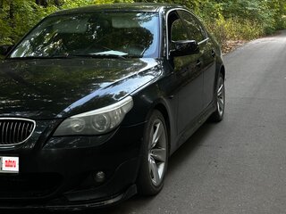 2006 BMW 5 серии 525i V (E60/E61), чёрный, 700000 рублей, вид 1