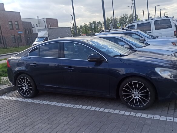 2013 Volvo S60 II, синий, 800000 рублей - вид 1