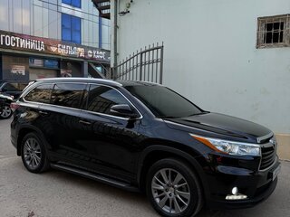 2014 Toyota Highlander III (XU50), чёрный, 2320000 рублей, вид 3