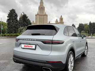 2018 Porsche Cayenne III, серебристый, 5500000 рублей, вид 5