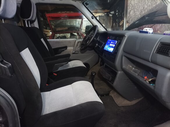 2003 Volkswagen Multivan T4, чёрный, 1650000 рублей - вид 9