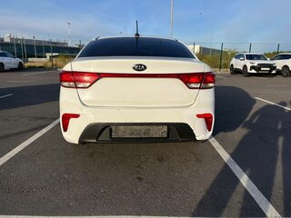 2018 Kia Rio IV, белый, 670000 рублей, вид 3