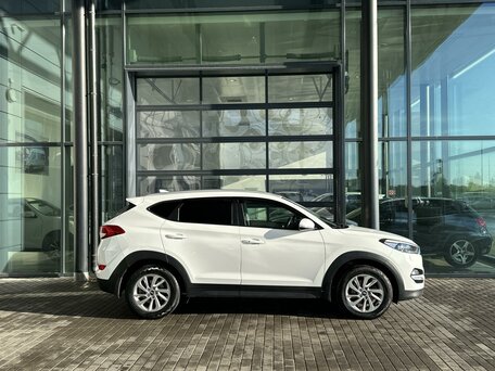 2016 Hyundai Tucson III, белый, 1949999 рублей, вид 5