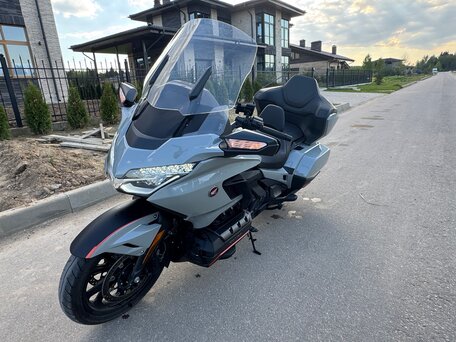 2020 Honda GL 1800 Gold Wing, серый, 2590000 рублей, вид 1