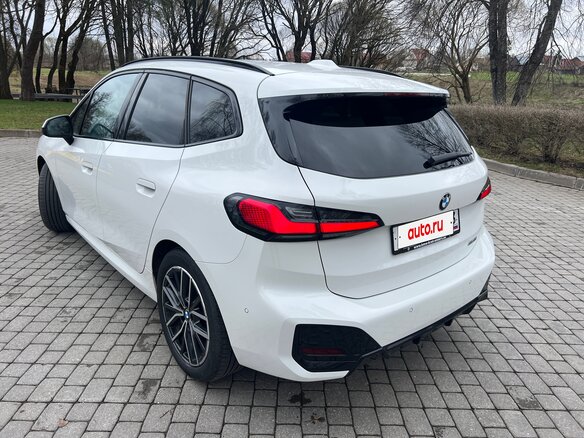 2022 BMW 2 серии Active Tourer 218i U06, белый, 3199000 рублей - вид 4