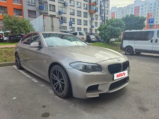2012 BMW 5 серии 520i VI (F10/F11/F07), серебристый, 1910000 рублей, вид 2