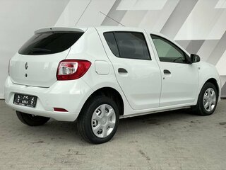 2017 Renault Sandero II, белый, 769000 рублей, вид 5