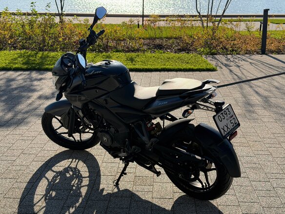 2020 Bajaj Pulsar NS 200, чёрный, 190000 рублей - вид 14