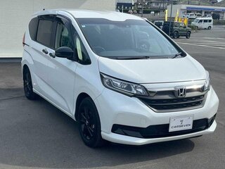 2022 Honda Freed II Рестайлинг, белый, 1190000 рублей, вид 2