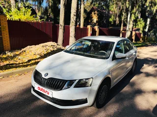 2019 Skoda Octavia III (A7) Рестайлинг, белый, 790000 рублей, вид 2