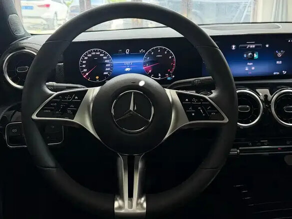 2023 Mercedes-Benz A-Класс 180 Long IV (W177) Рестайлинг, белый, 2000001 рублей - вид 6