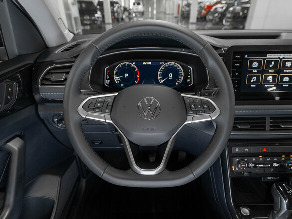 2026 Volkswagen Tharu XR, серый, 2890000 рублей - вид 10