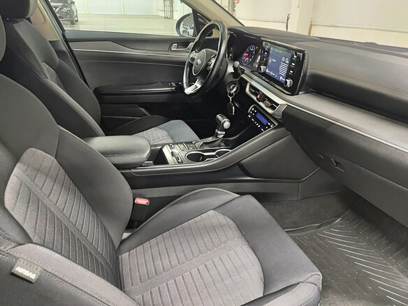 2020 Kia K5 III, серый, 2270000 рублей - вид 10