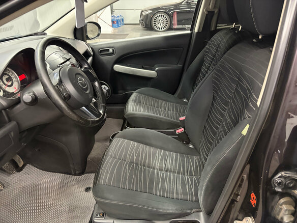 2008 Mazda 2 II (DE), фиолетовый, 497000 рублей - вид 11