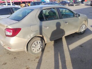 2014 Renault Logan II, серый, 290000 рублей, вид 2