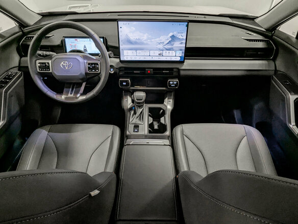 2025 Toyota RAV4 VI (XA60), белый, 4430500 рублей - вид 9