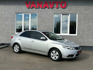 2013 Kia Cerato 6-speed II, серый, 755000 рублей, вид 3