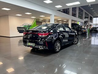 2020 Kia Rio IV Рестайлинг, чёрный, 1490000 рублей, вид 2