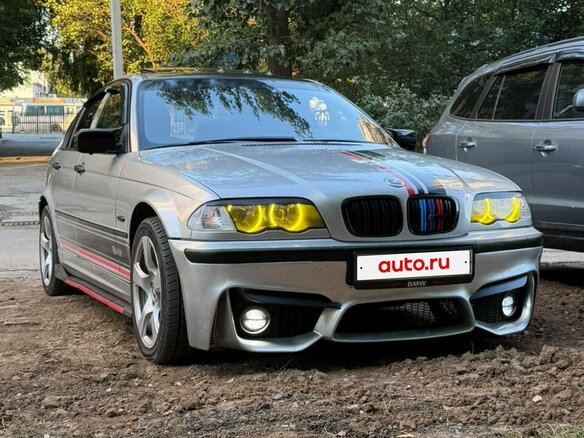 1999 BMW 3 серии 318i IV (E46), серебристый, 500000 рублей