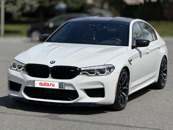 2017 BMW M5 VI (F90), белый - вид 1