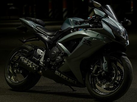 2008 Suzuki GSX-R 750, серый, 700000 рублей, вид 1