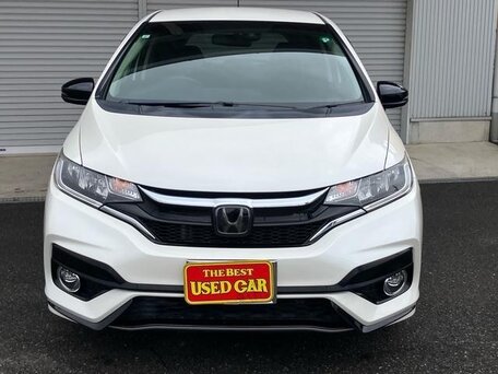 2017 Honda Fit III Рестайлинг, белый, 810000 рублей, вид 2