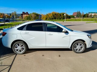2017 Lada (ВАЗ) Vesta I, белый, 645000 рублей, вид 2