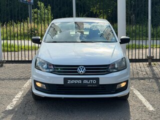 2016 Volkswagen Polo V Рестайлинг, белый, 939000 рублей, вид 2