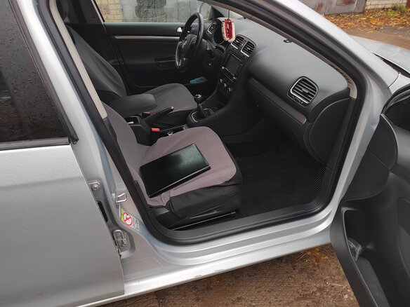 2010 Volkswagen Golf VI, серый, 750000 рублей - вид 12
