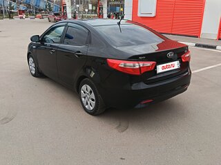 2014 Kia Rio III, чёрный, 800000 рублей, вид 4