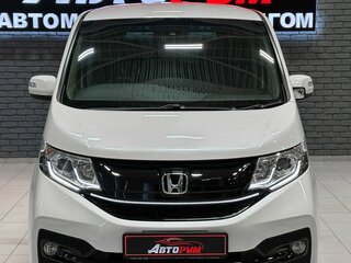 2017 Honda Stepwgn V, белый, 1897000 рублей, вид 3