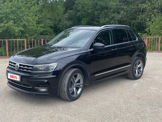 2018 Volkswagen Tiguan II, чёрный, 2600000 рублей, вид 1