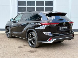 2021 Toyota Crown Kluger, чёрный, 5273000 рублей, вид 3