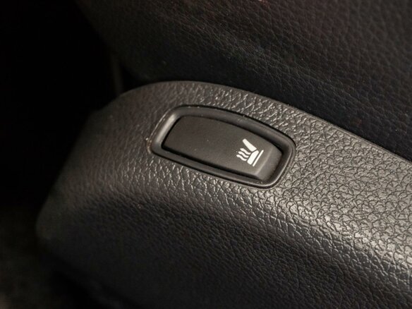 2011 Renault Logan I Рестайлинг, красный, 580000 рублей - вид 16