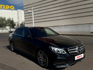 2014 Mercedes-Benz E-Класс 200 IV (W212, S212, C207) Рестайлинг, чёрный, 1990000 рублей, вид 4