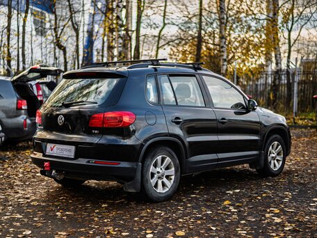 2012 Volkswagen Tiguan I Рестайлинг, чёрный, 899000 рублей, вид 2