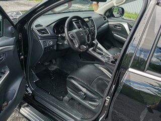 2018 Mitsubishi Pajero Sport III, чёрный, 2500000 рублей, вид 4
