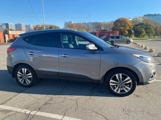2014 Hyundai ix35 I Рестайлинг, серый, 1400000 рублей, вид 5
