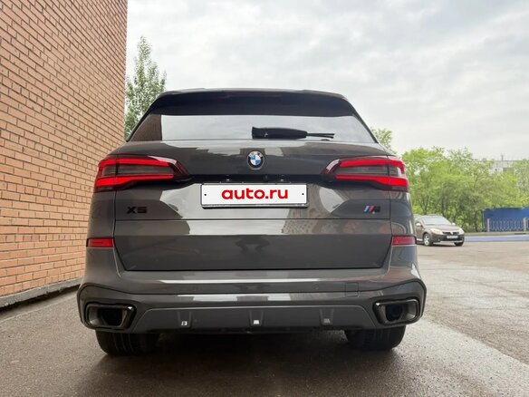 2023 BMW X5 40i IV (G05/G18), серый, 10500000 рублей - вид 4
