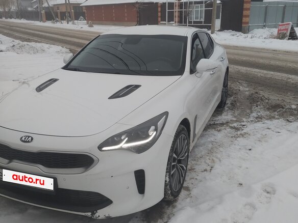 2019 Kia Stinger I, белый, 2000000 рублей