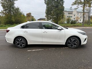 2021 Kia Cerato IV Рестайлинг, белый, 2230000 рублей, вид 5