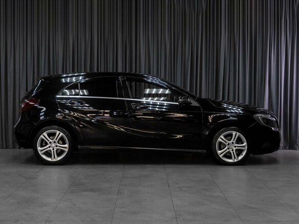 2014 Mercedes-Benz A-Класс 180 III (W176), чёрный, 1559000 рублей - вид 4