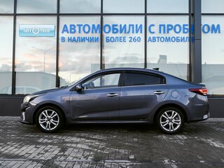 2021 Kia Rio IV Рестайлинг, серый, 1449000 рублей, вид 2