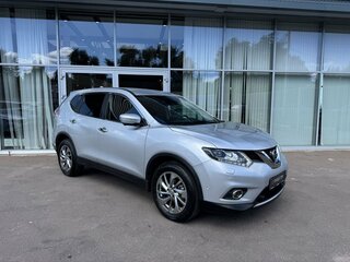 2017 Nissan X-Trail III, серебристый, 1410000 рублей, вид 3