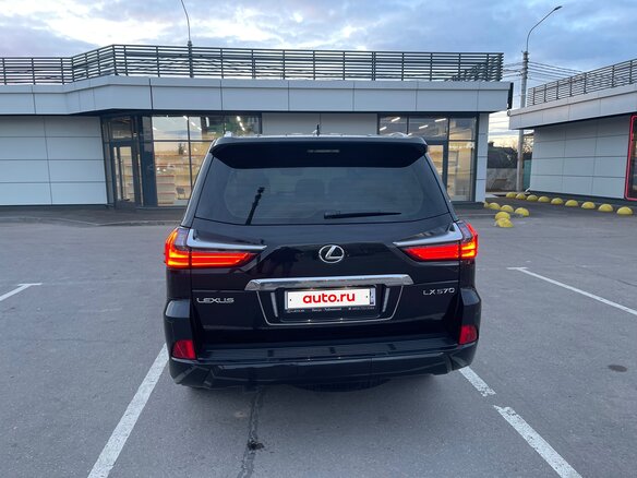 2020 Lexus LX 570 III Рестайлинг 2, чёрный, 13000000 рублей - вид 4