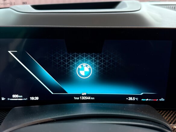 2022 BMW X7 40d I (G07) Рестайлинг, чёрный, 12800000 рублей - вид 7