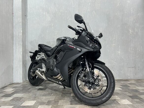 2023 Honda CBR 650R, чёрный, 949000 рублей - вид 7