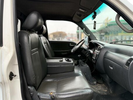 2006 Kia Bongo, белый, 439000 рублей, вид 4